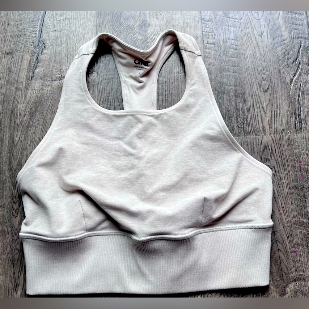 Alo set, high waist yoga leggings and sports bra, size S